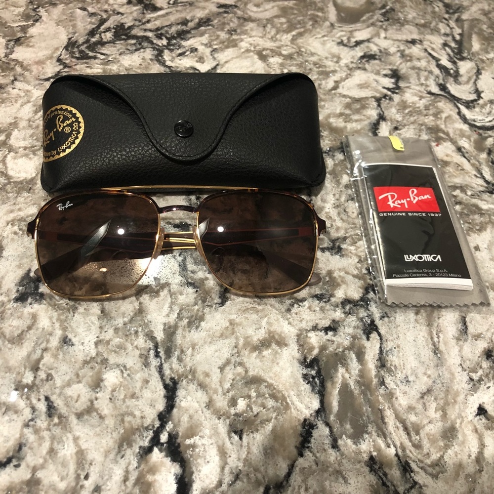 Like New Ray-Ban Gradient Square Glasses